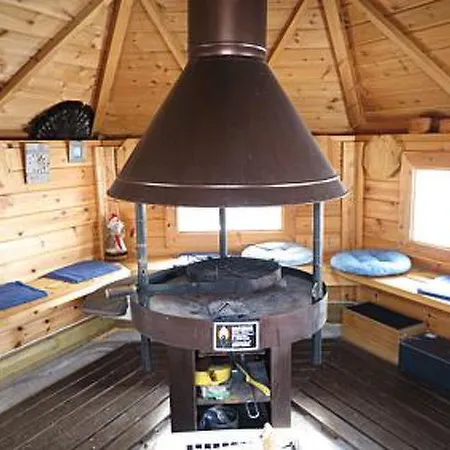 Holiday Rauhanranta 度假居 Pyhajarvi (Oulu)